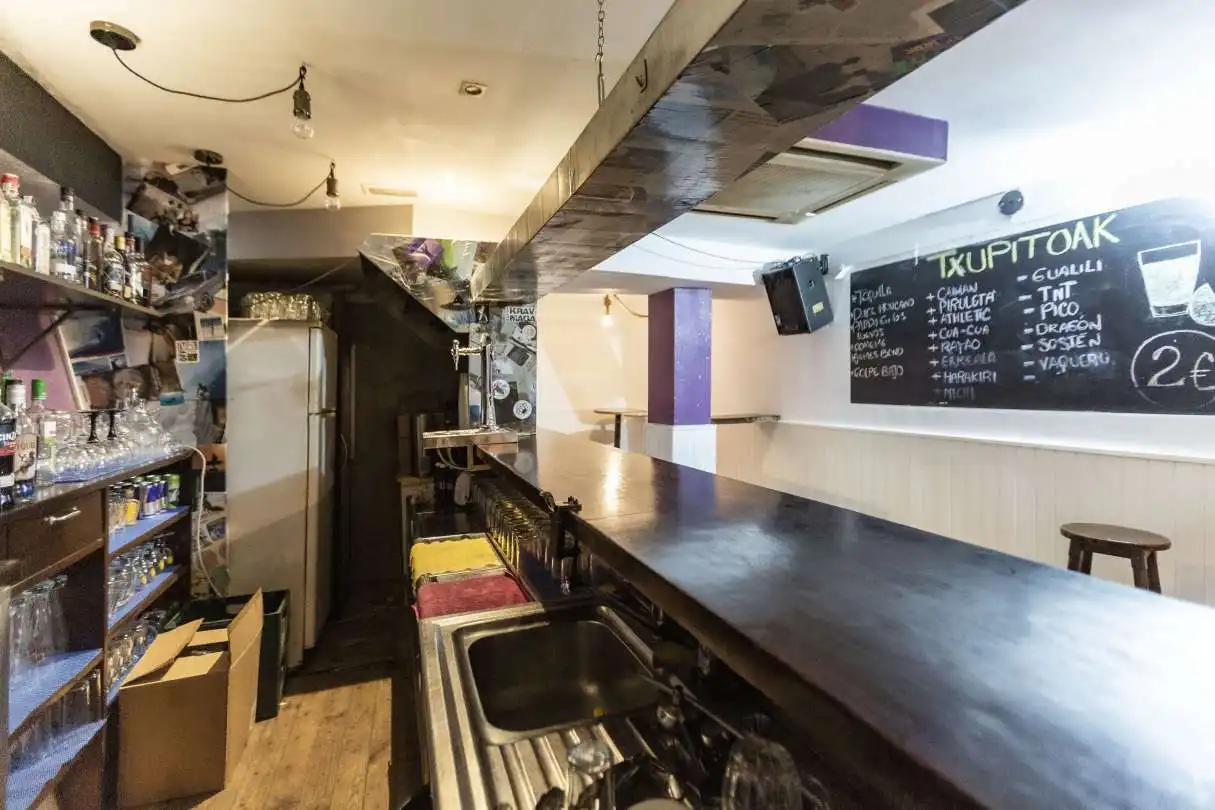 Cocina de Local en venta en Zarautz con Aire acondicionado