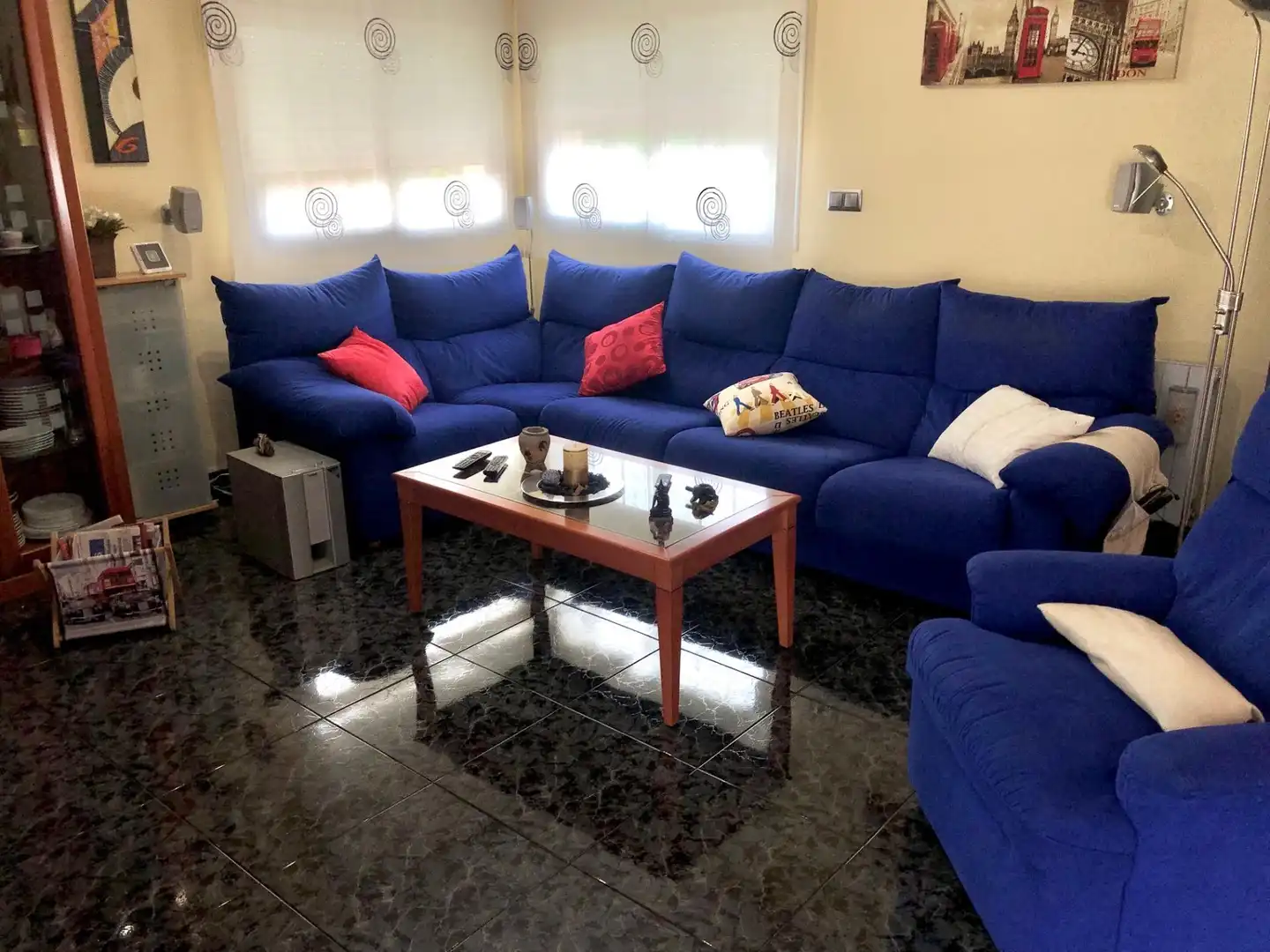 Sala de estar de Casa o chalet en venta en Abrera con Calefacción, Jardín privado y Terraza