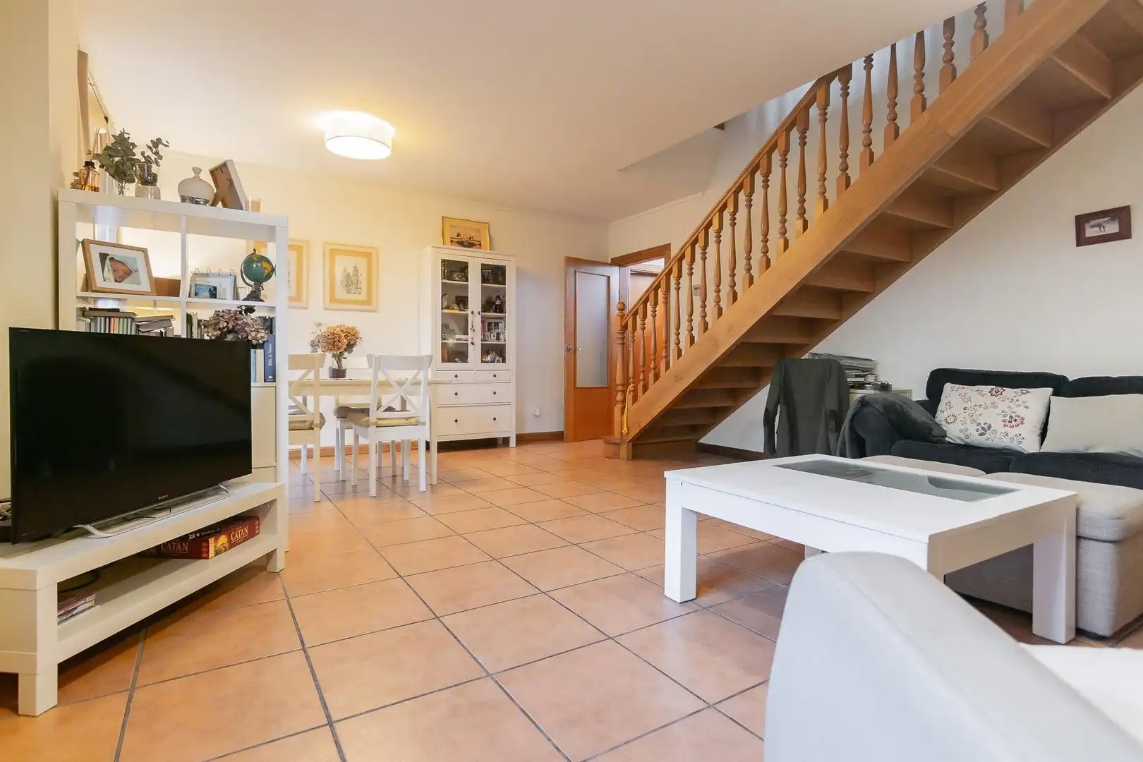 Sala de estar de Casa adosada en venta en Cizur con Calefacción, Jardín privado y Terraza