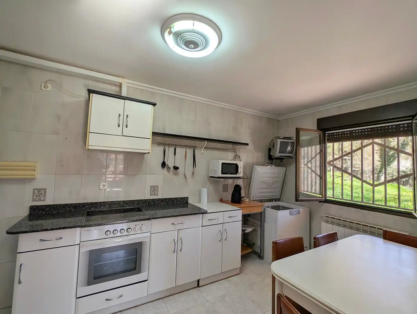 Cocina de Casa o chalet en venta en Santurdejo con Calefacción, Jardín privado y Terraza