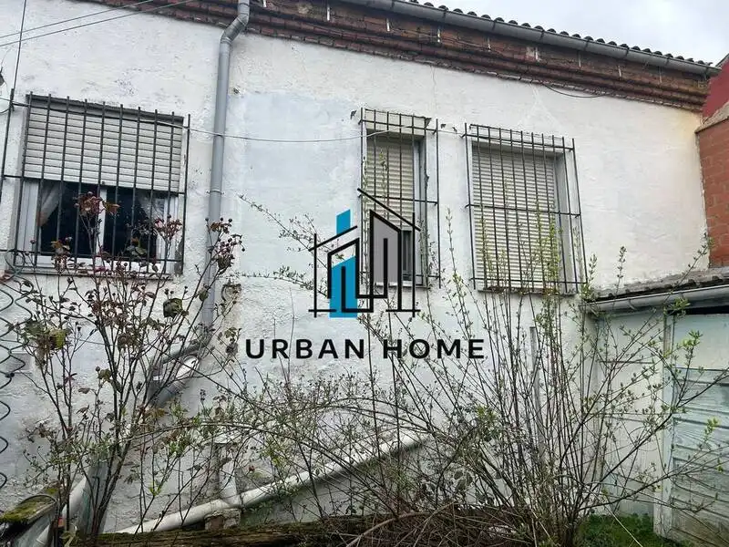 Haus oder Chalet zum Verkauf in Calle Juan de Juni, Las Ventas