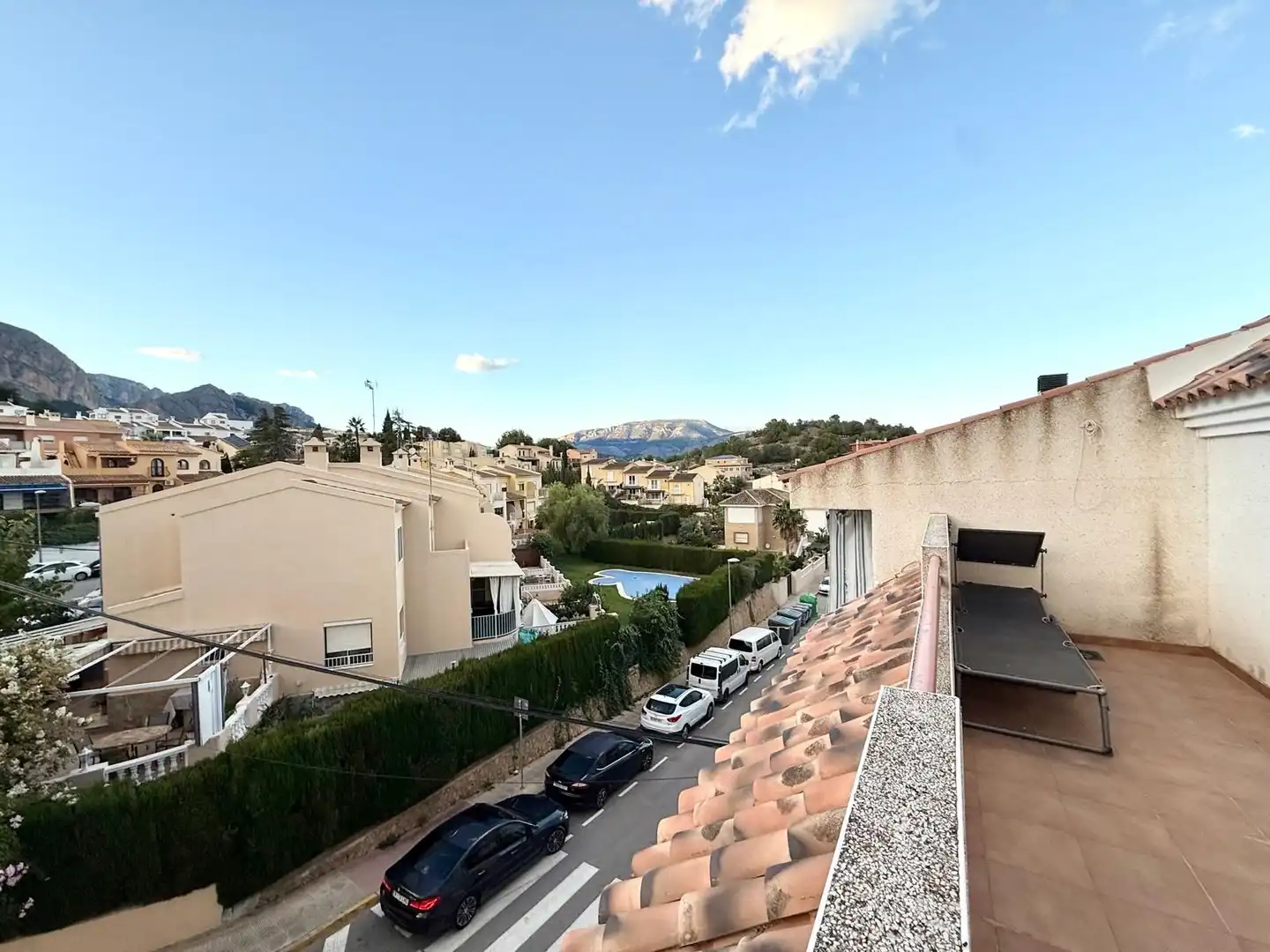 Vista exterior de Casa o chalet en venta en La Nucia con Aire acondicionado, Terraza y Trastero