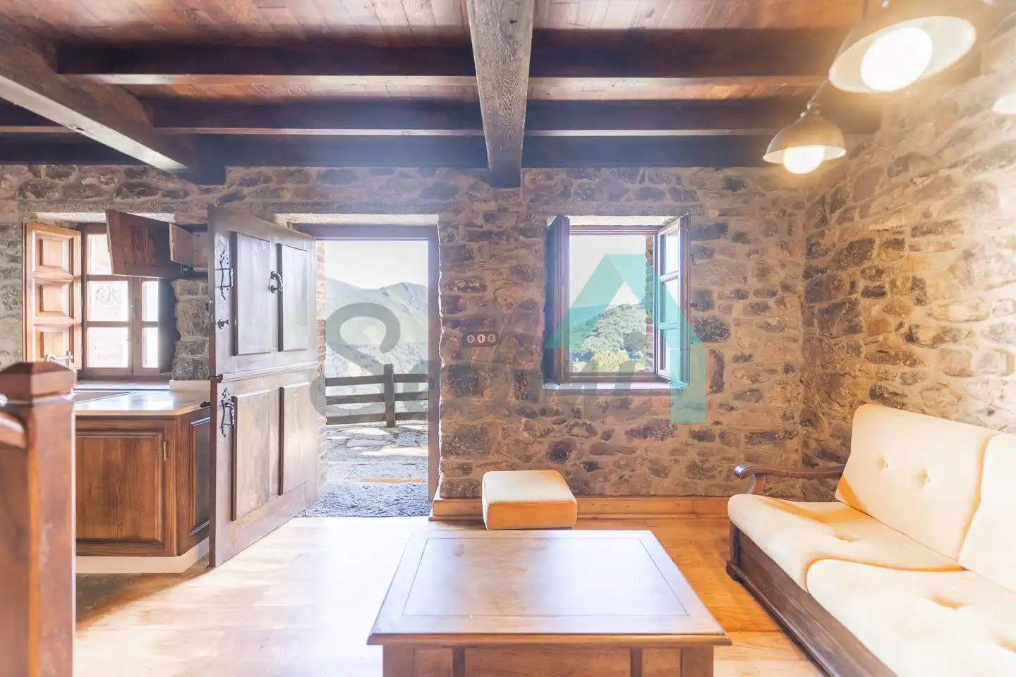 Sala de estar de Casa o chalet en venta en Morcín con Jardín privado, Terraza y Balcón