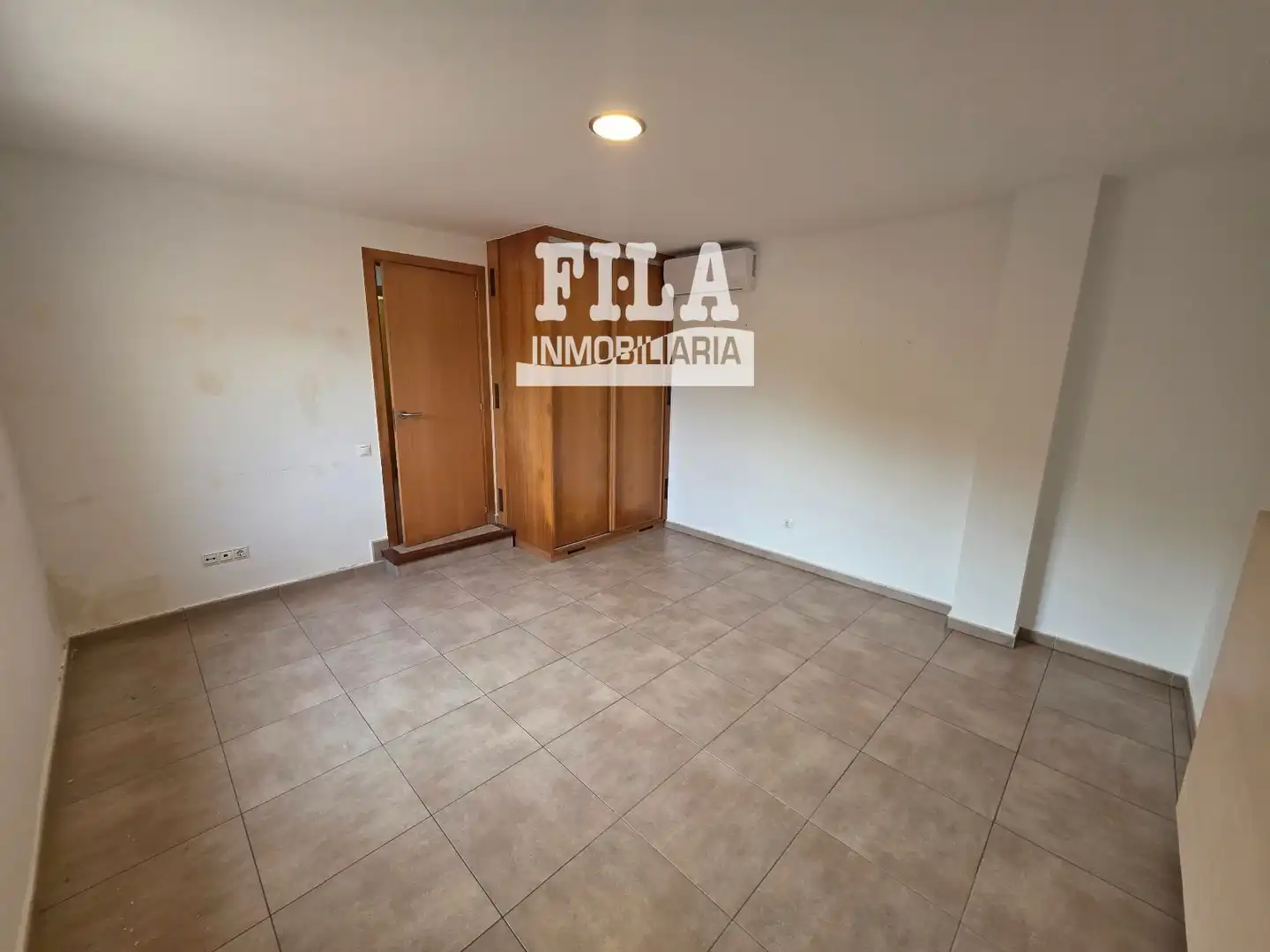 Casa adosada en venda en Els Munts