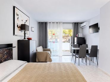 Mini appartamento con piscina in vendita a Calle DUNES LES