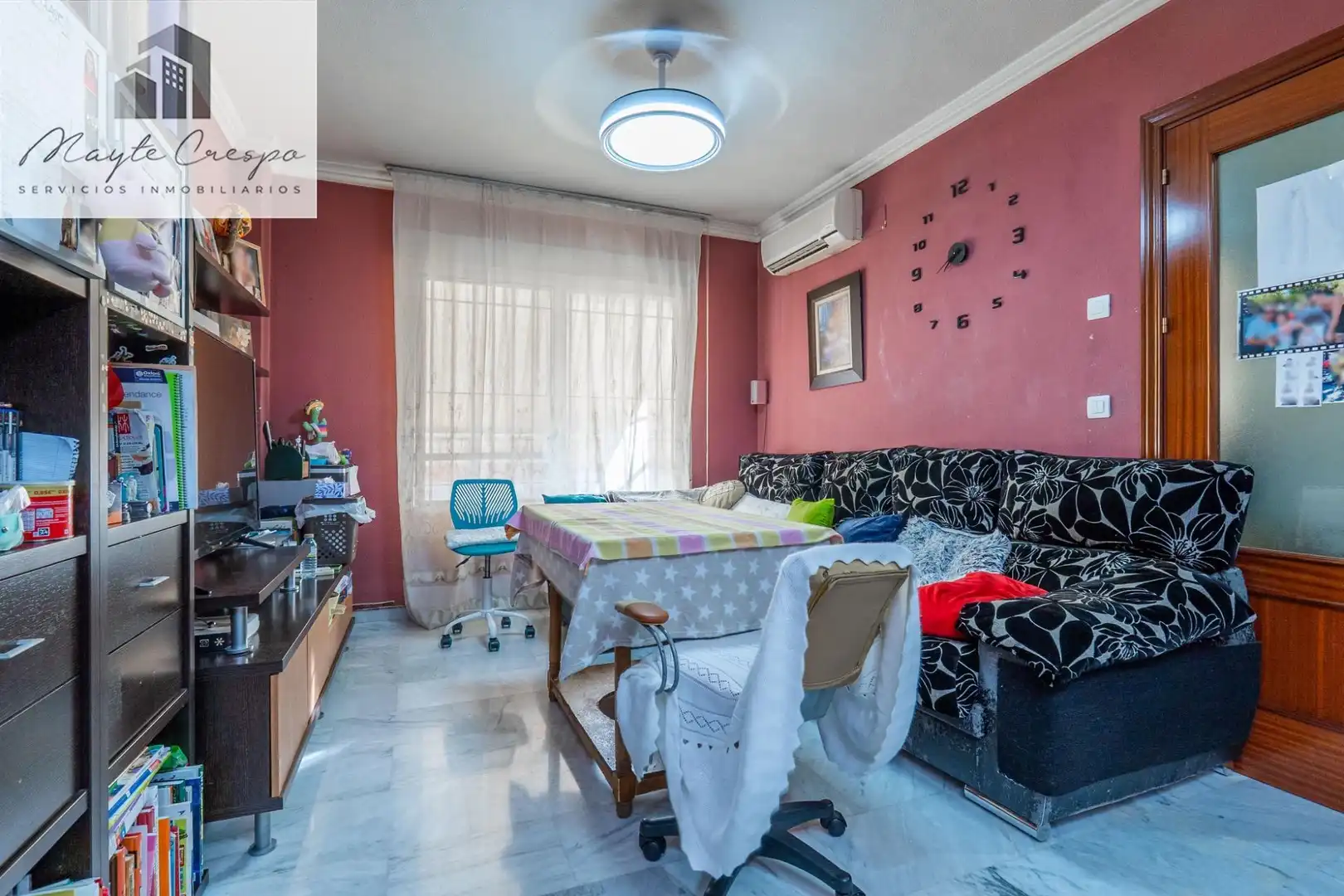Schlafzimmer von Einfamilien-Reihenhaus zum Verkauf in Ogíjares mit Klimaanlage und Gemeinschaftspool
