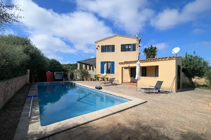 Vista exterior de Casa o xalet en venda en Porreres amb Calefacció, Jardí privat i Terrassa