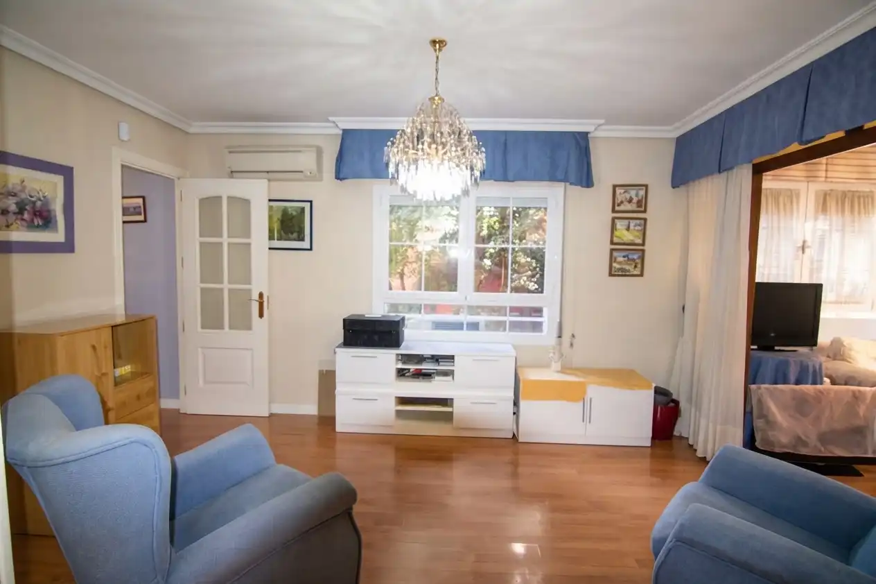 Wohnung mit Aufzug zum Verkauf in Calle de Calanda