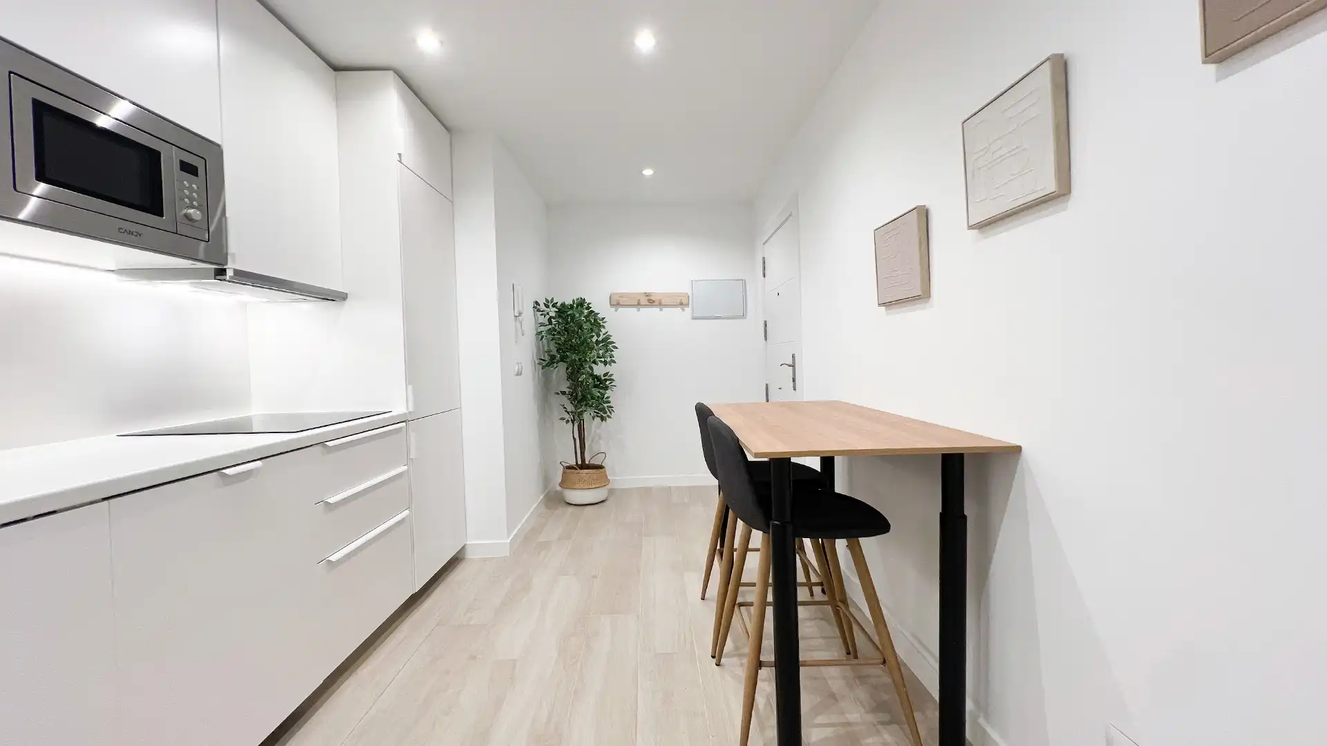 Kitchen of Flat for rent in Madrid  with Heating, Furnished and Oven
