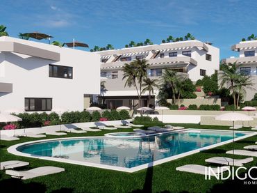 Terraced house with pool for sale in Granada