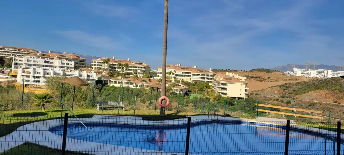 Apartament amb piscina en venda a Riviera del Sol, imagen 22