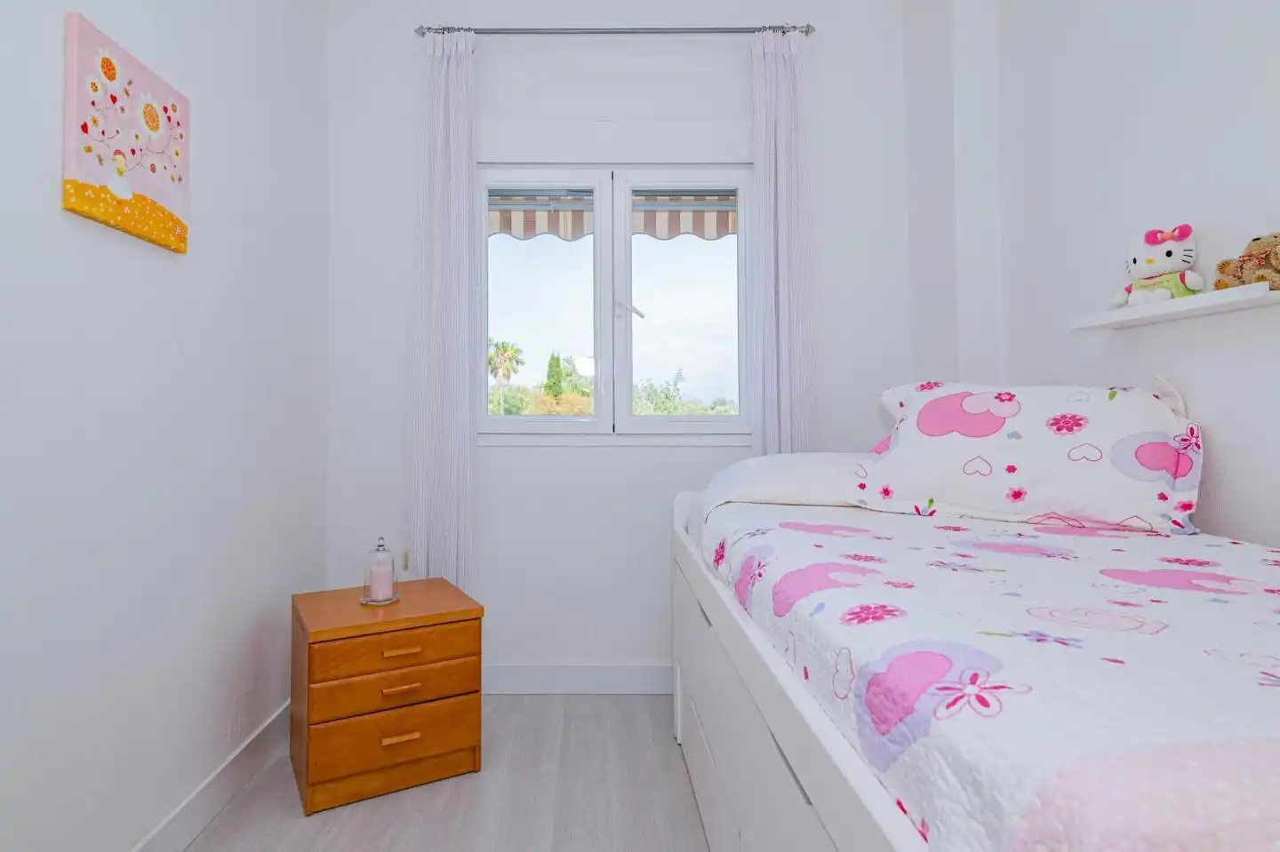 Habitación de Piso en venta en Motril con Terraza y Piscina comunitaria