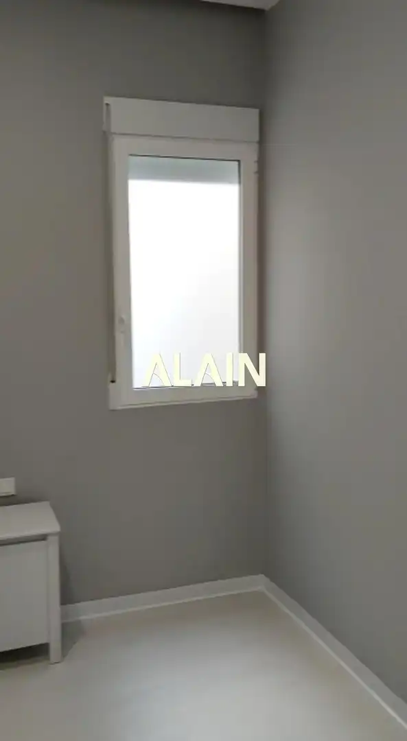Bedroom of Office for sale in Valencia  with Air Conditioner