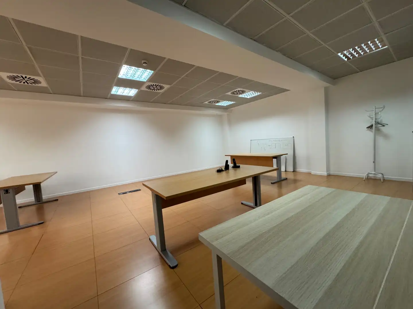 Bureau avec ascenseur à louer à Avinguda Corts Catalanes 2, imagen 8