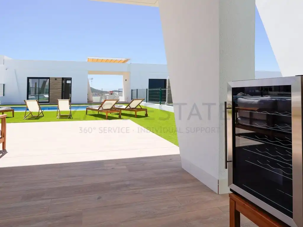 Haus oder Chalet zur Miete in Calle Equador, 4, Balcón de Finestrat - Terra Marina