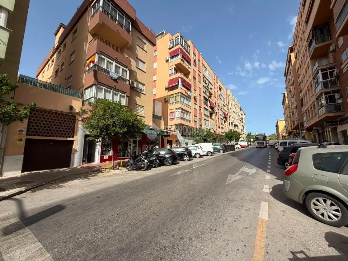 Außenansicht von Geschaftsraum zur Miete in Málaga mit Klimaanlage