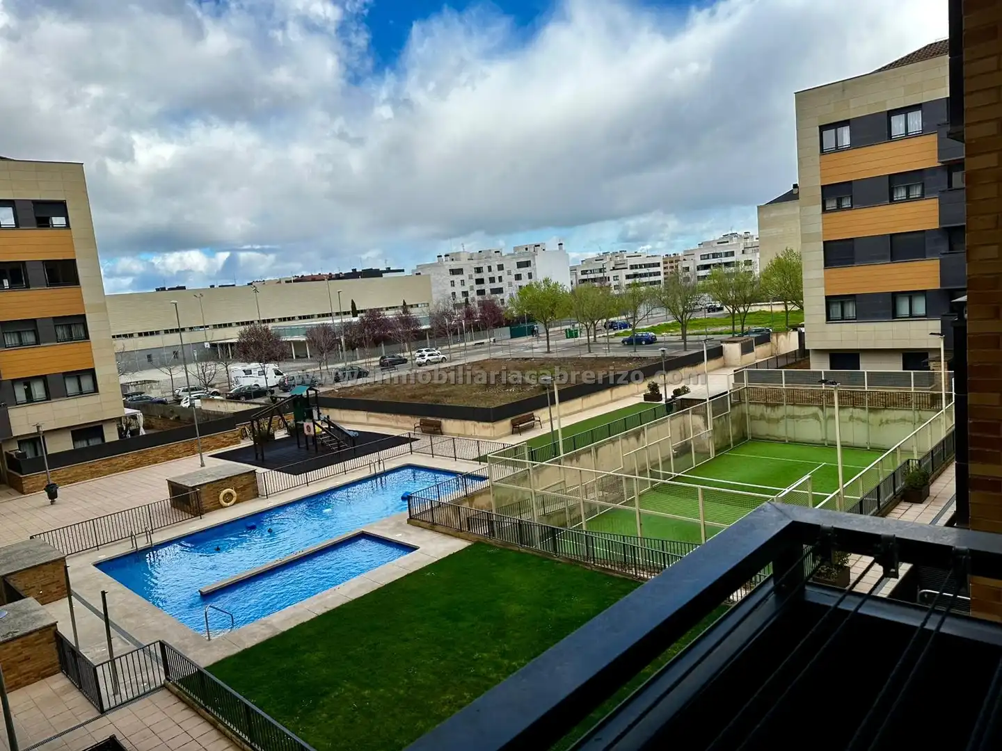 Piscina de Apartamento en venta en  Logroño con Aire acondicionado, Calefacción y Parquet