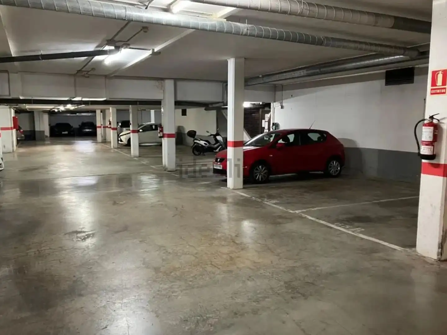 Parkplatz von Garage zur Miete in Terrassa