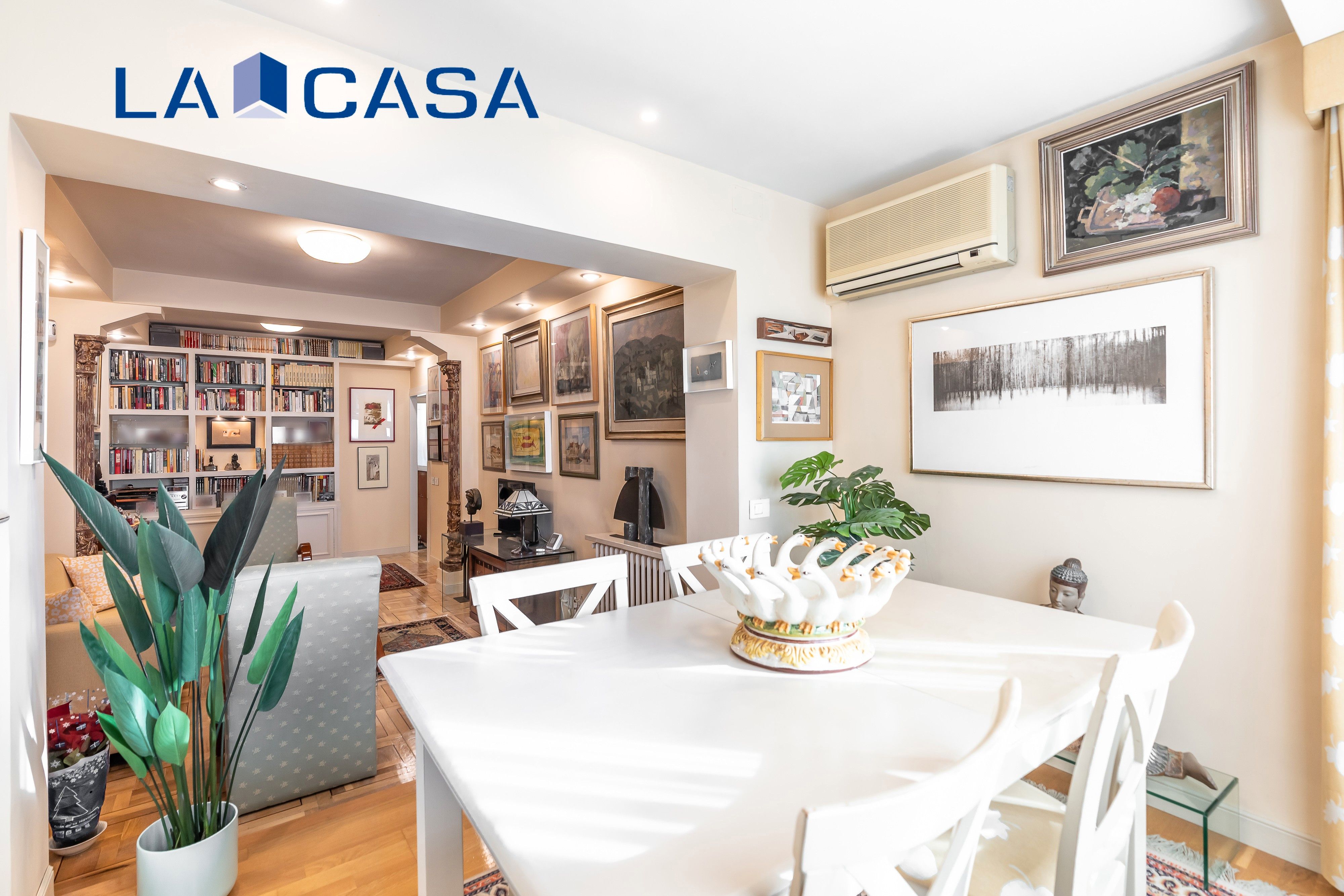 Vista exterior de Pis en venda en  Madrid Capital amb Calefacció i Balcó