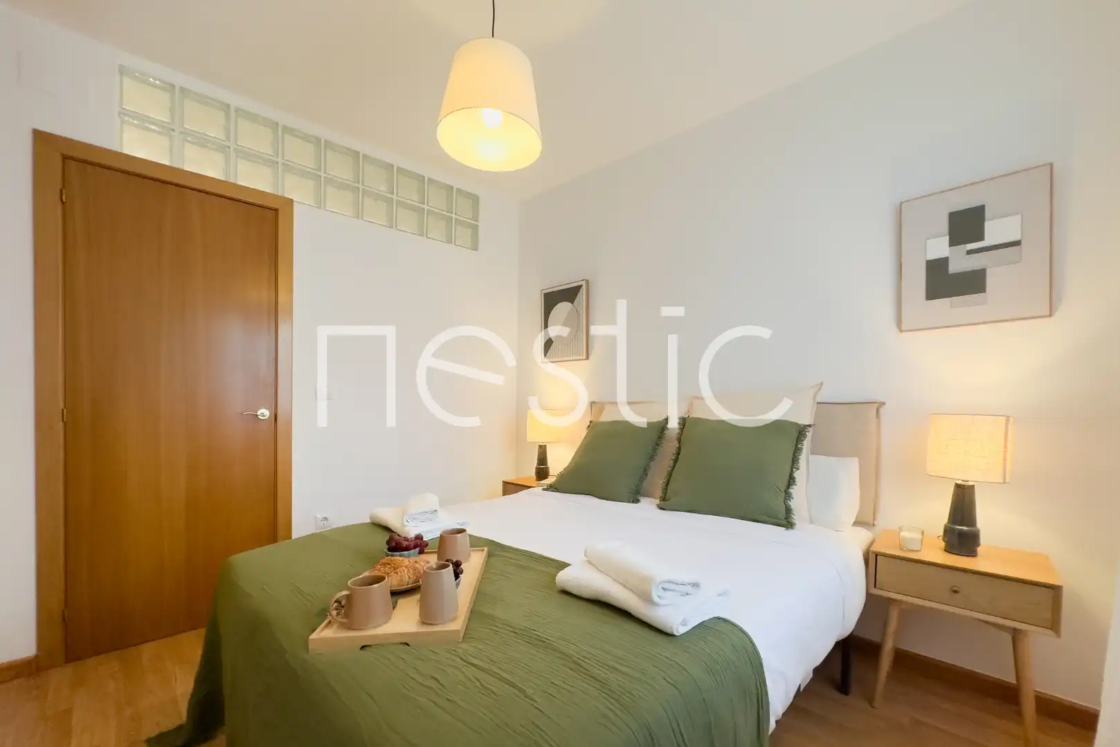 Schlafzimmer von Wohnungen zur Miete in Madrid mit Klimaanlage, Heizung und Möbliert