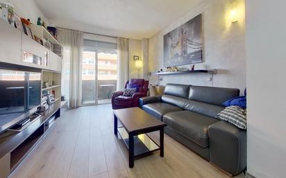 Living room of Flat for sale in Sabadell  with Balcony