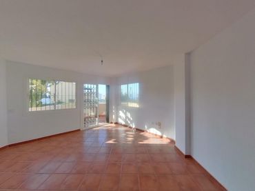 Bajo en venta en Riviera del Sol
