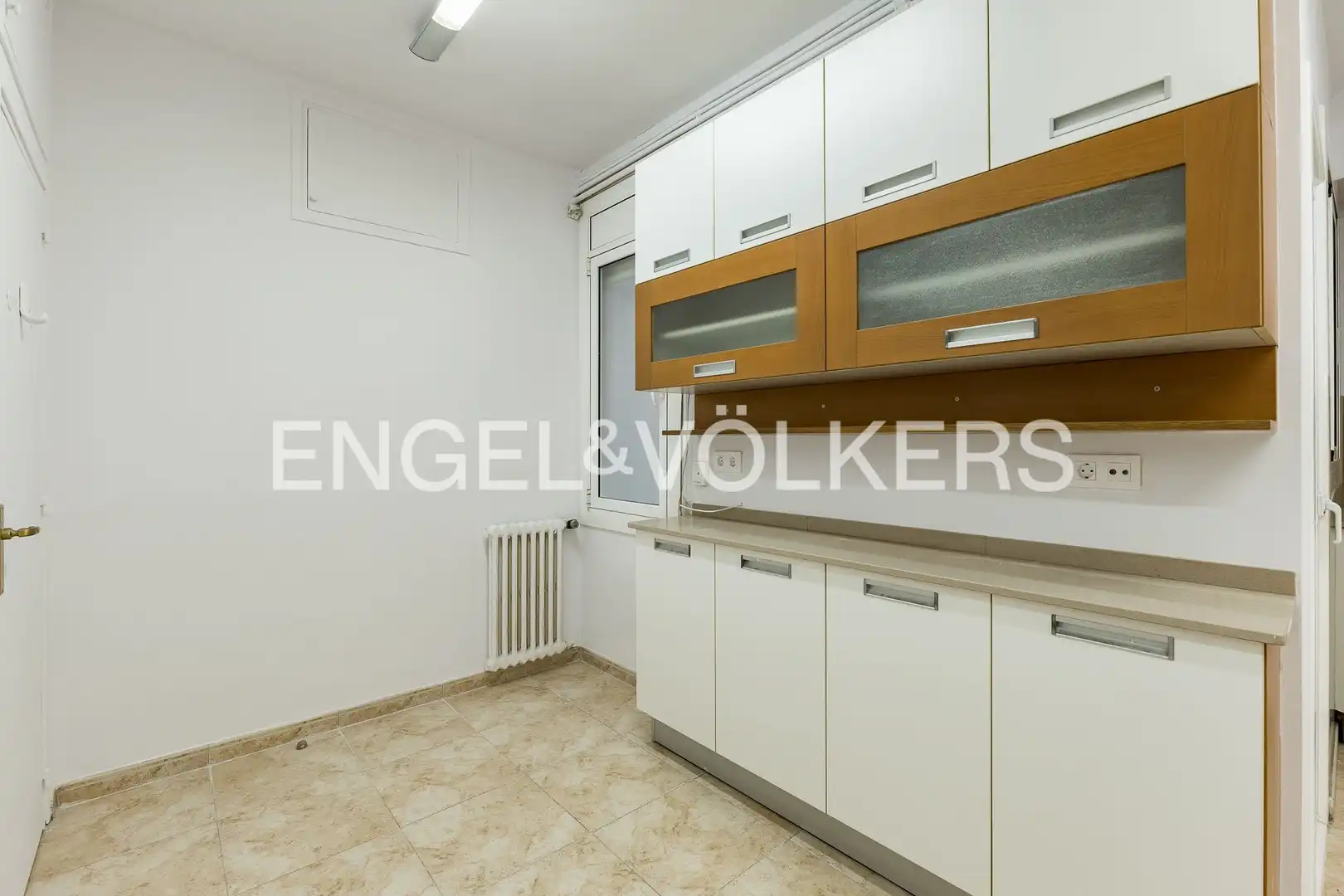Cocina de Piso de alquiler en Barcelona con Aire acondicionado, Calefacción y Parquet