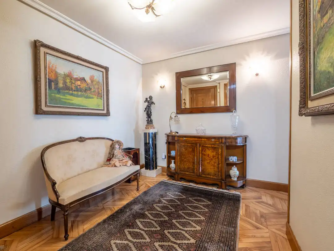 Wohnung zum Verkauf in Zarautz mit Heizung, Privatgarten und Terrasse