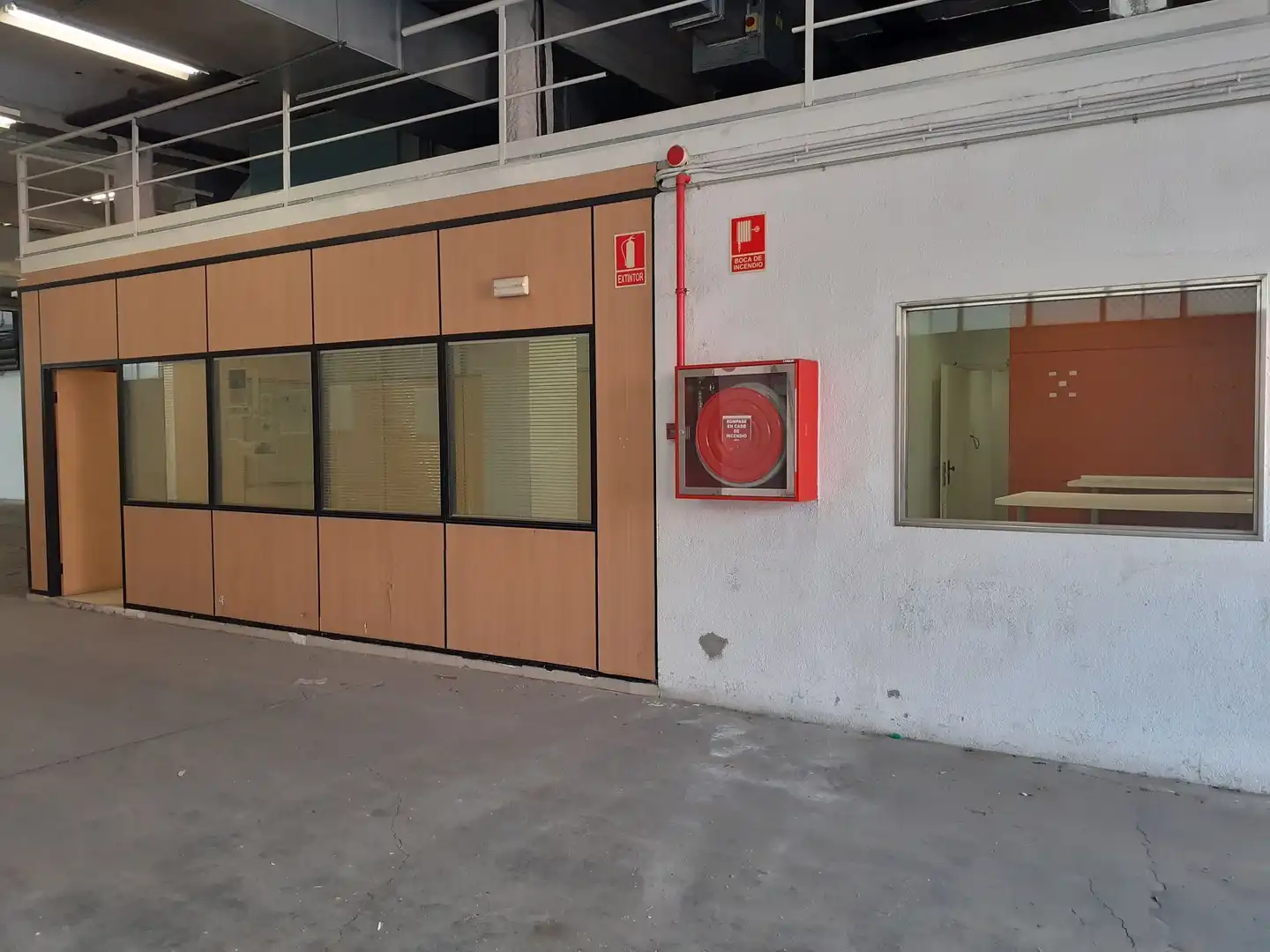 Nau industrial en venda en Sant Joan Despí