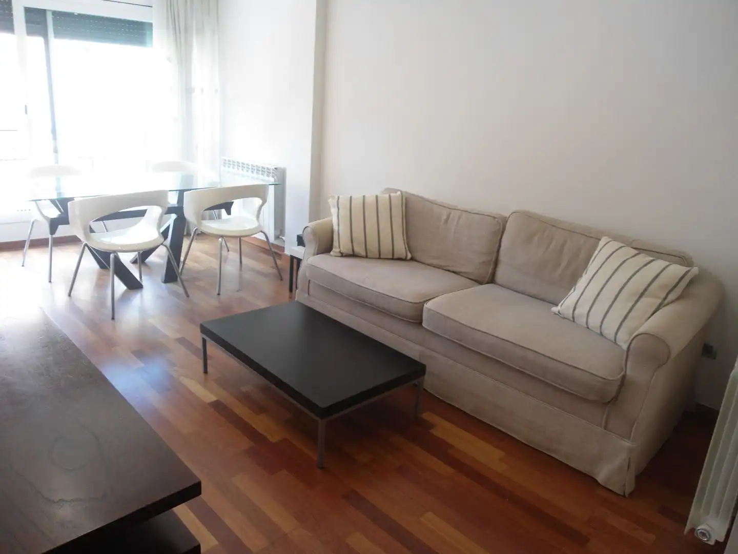 Sala de estar de Apartamento de alquiler en Lleida con Aire acondicionado, Calefacción y Parquet