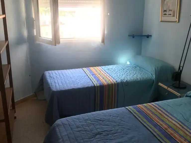 Habitación de Piso de alquiler en Sagunto / Sagunt con Aire acondicionado, Calefacción y Jardín privado