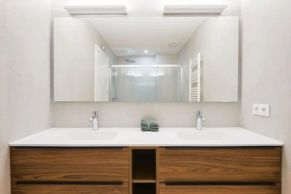 Badezimmer von Erdgeschoss zum Verkauf in Madrid mit Klimaanlage, Heizung und Terrasse
