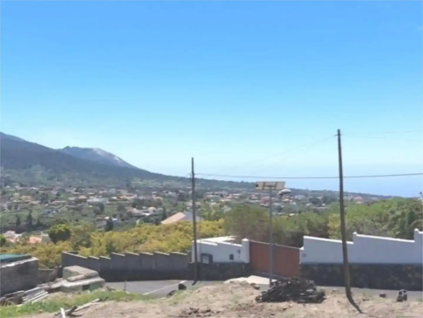Vista exterior de Casa o chalet en venta en El Paso con Aire acondicionado