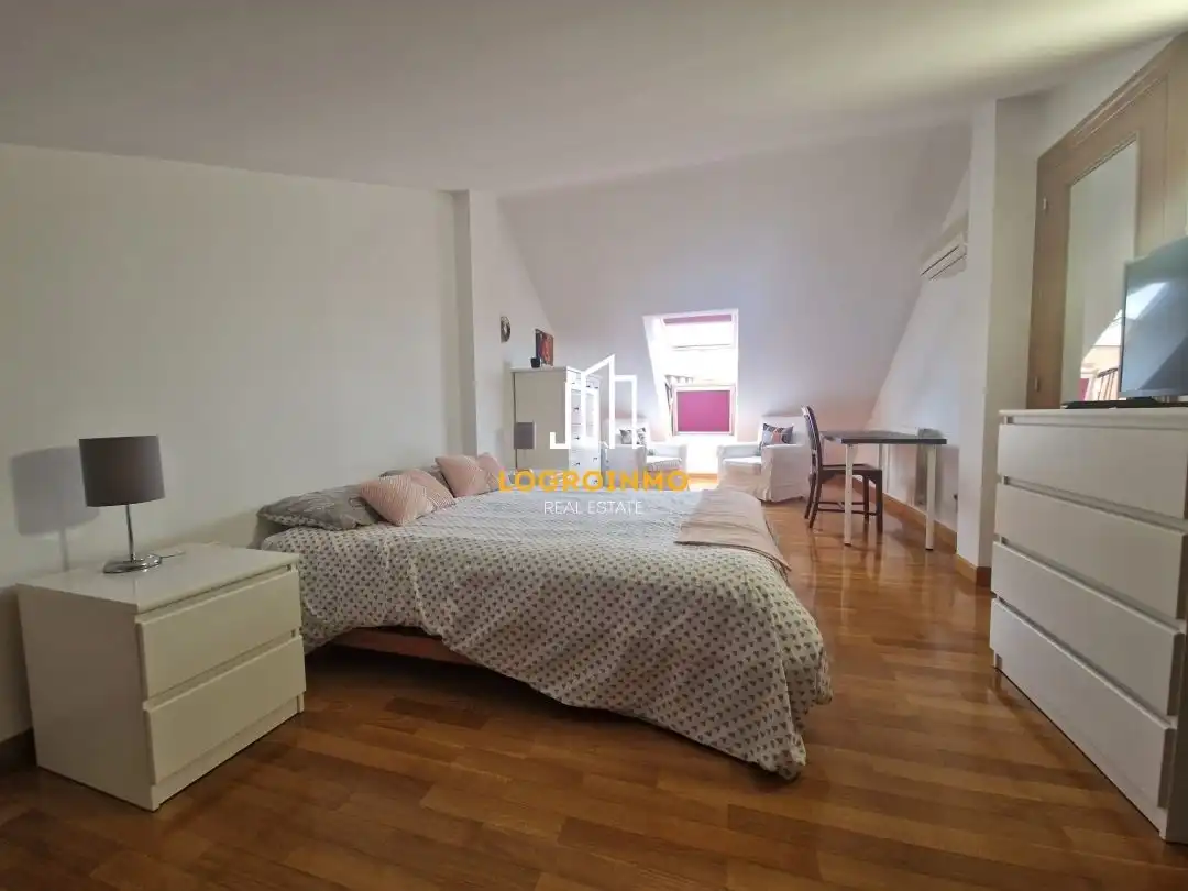 House with pool for sale in Avda. Madrid, imagen 43