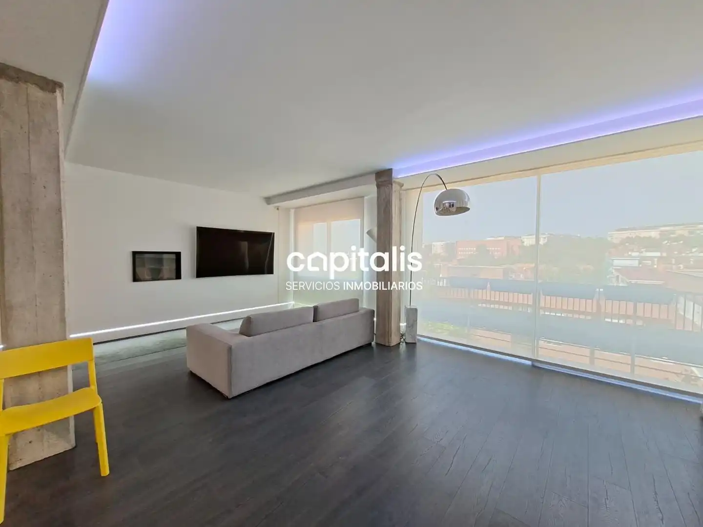 Living room of Flat for rent in Madrid  with Heating, Storage room and Furnished
