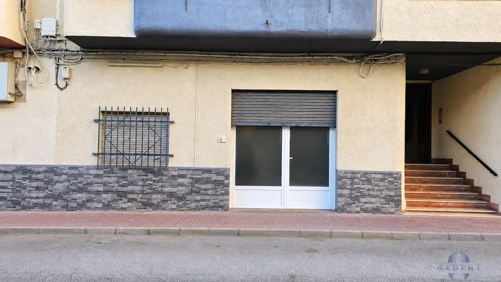 Gewerbefläche zum Verkauf in Montcada 8, imagen 2