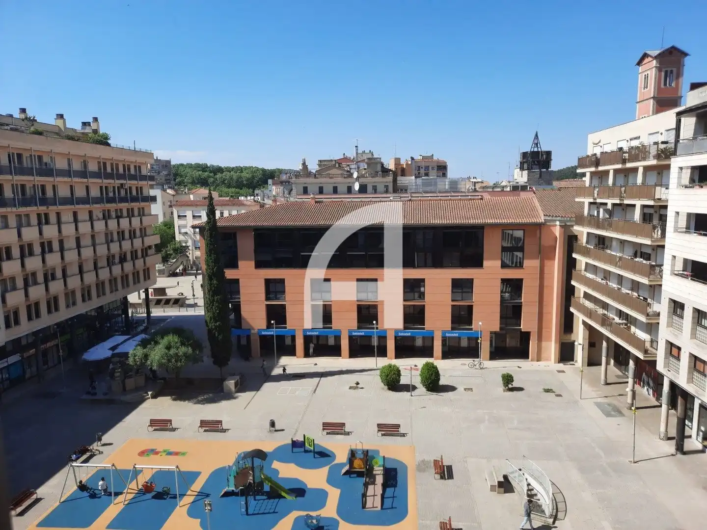 Vista exterior de Piso de alquiler en Girona con Aire acondicionado, Calefacción y Terraza