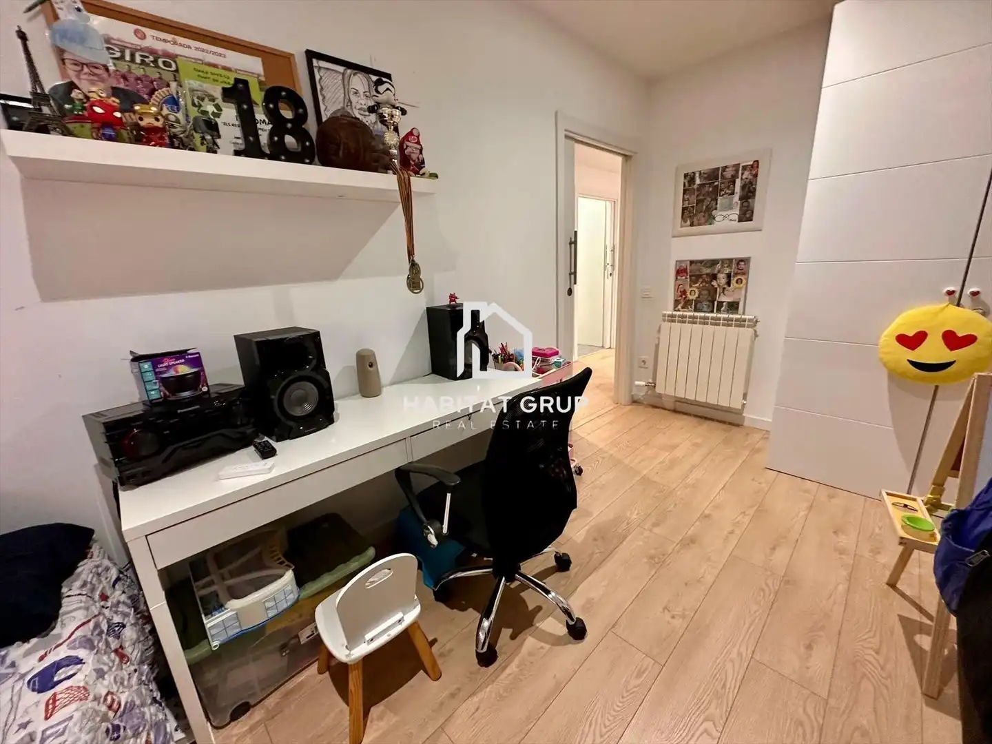 Wohnung zum Verkauf in Salt mit Klimaanlage und Terrasse