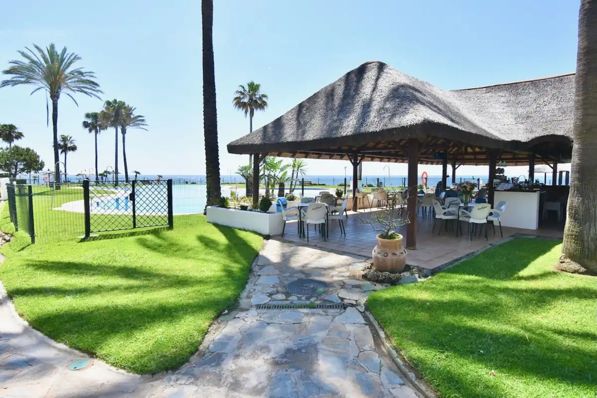 Apartamento con jardín en venta en Calahonda, imagen 47