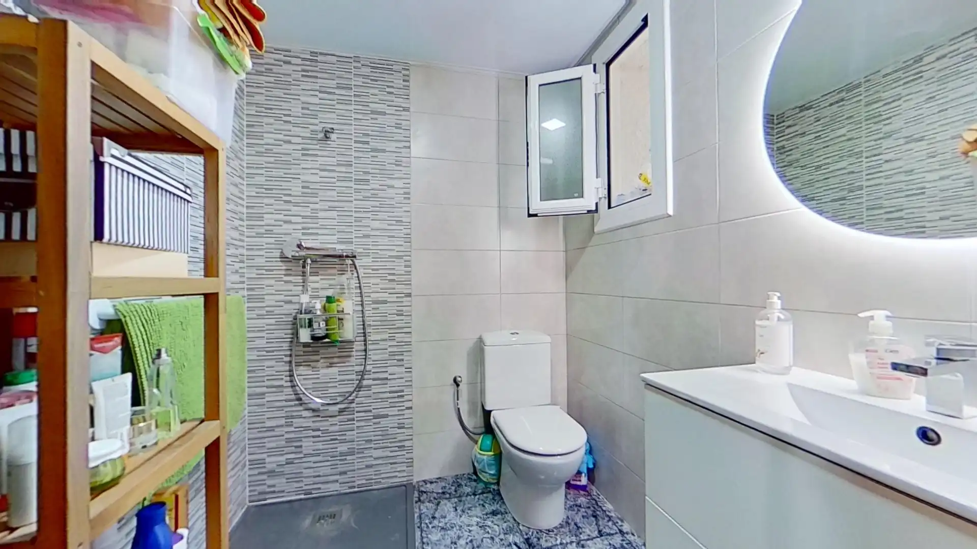 Baño de Casa o chalet en venta en El Vendrell con Calefacción y Terraza