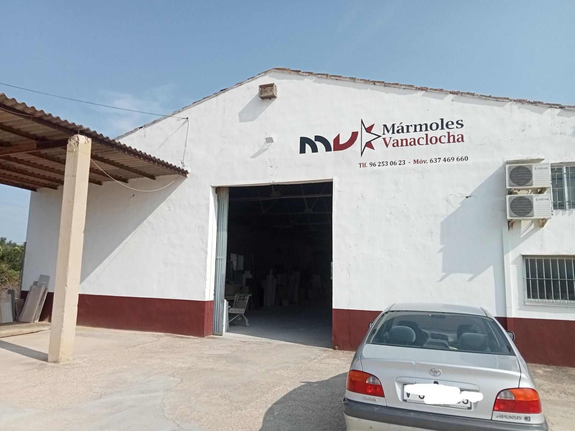 Vista exterior de Local en venda en Carlet