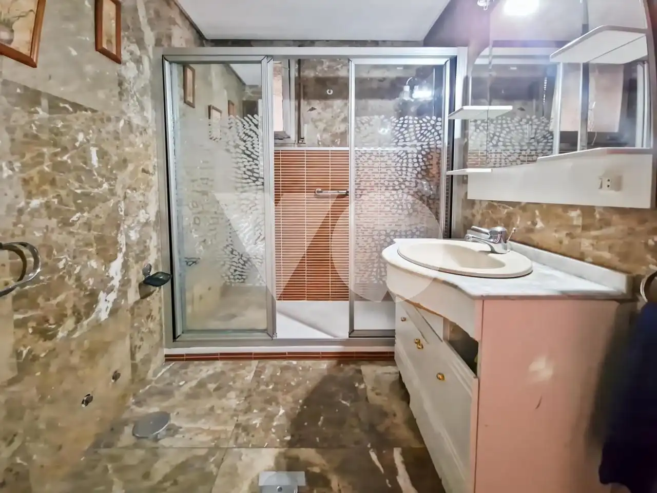 Baño de Planta baja en venta en Madrid con Aire acondicionado, Calefacción y Parquet