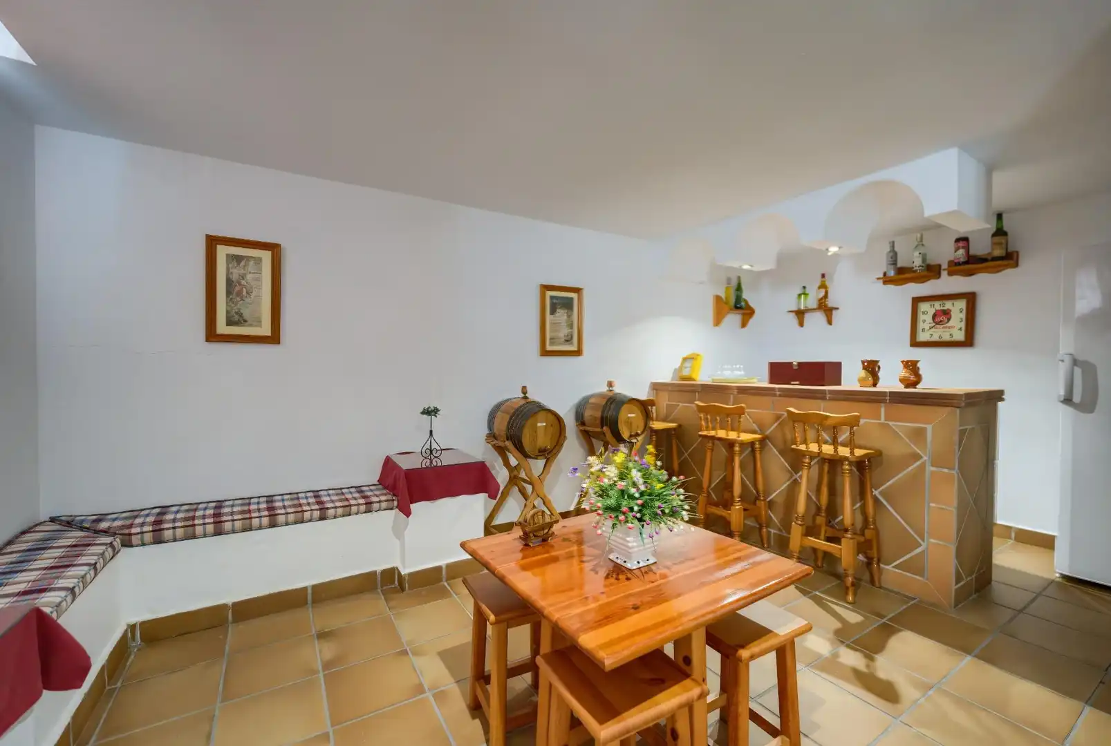Houses for sale in Tomares  with Air Conditioner, Heating and Private garden