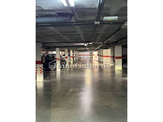 Garaje en Venta en Torre de Benagalbón