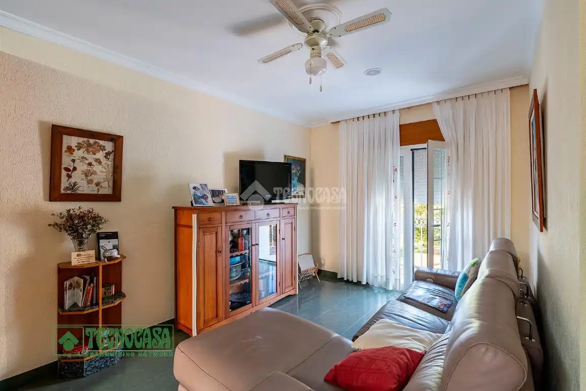 Living room of Houses for sale in Las Norias