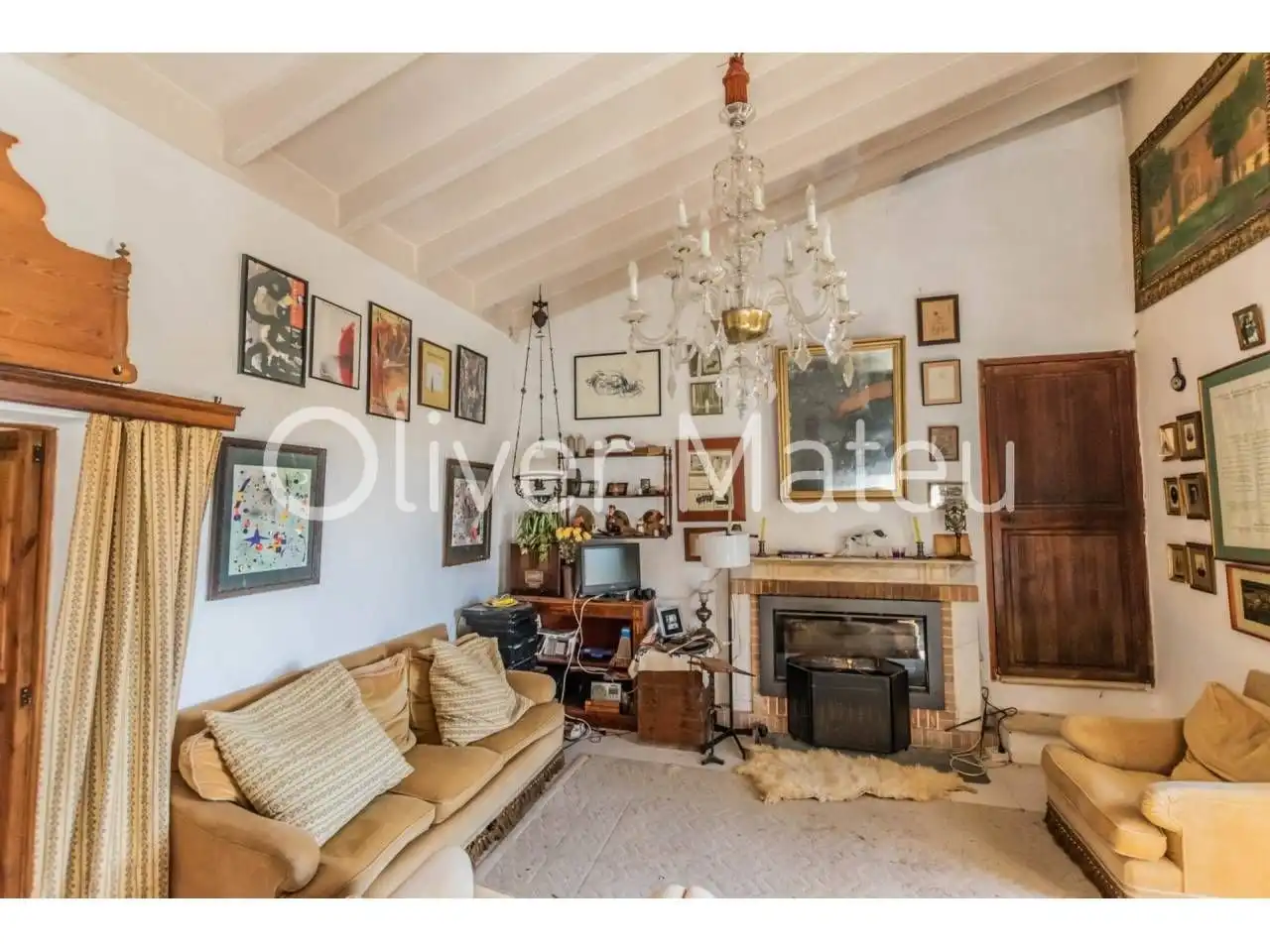 Sala d'estar de Casa o xalet en venda en Lloret de Vistalegre amb Jardí privat i Terrassa