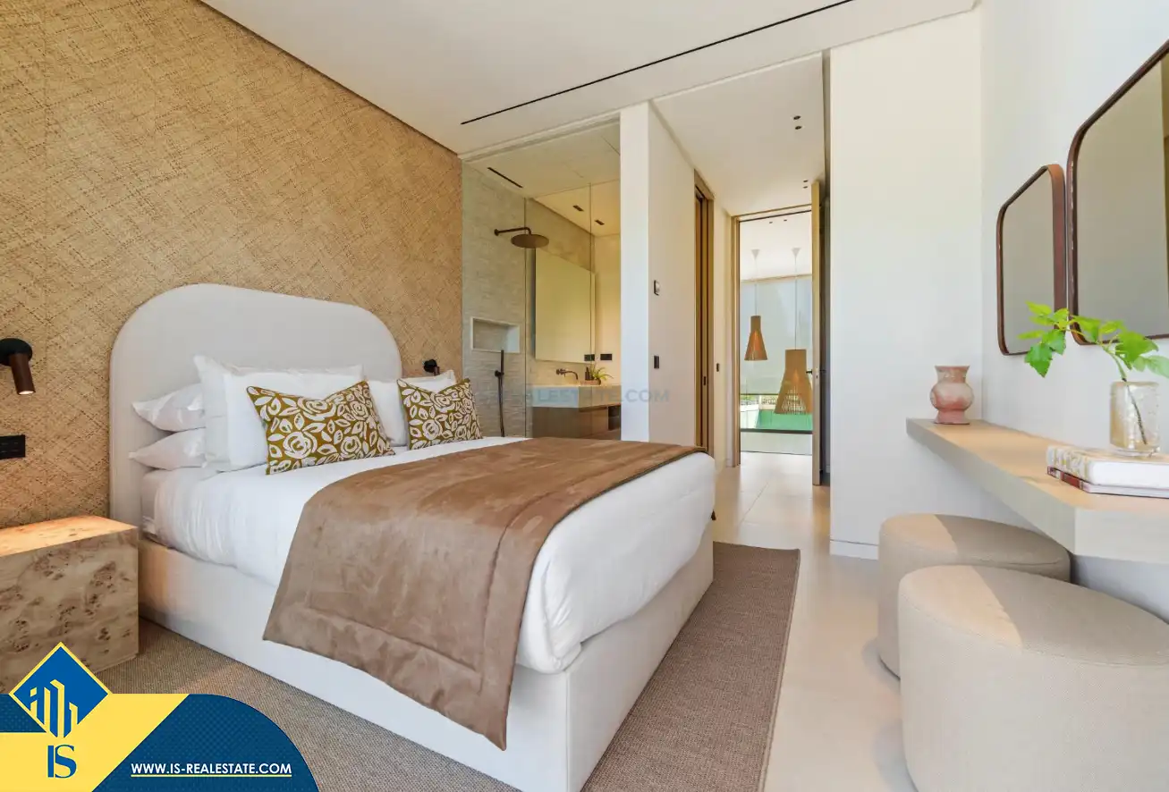Chalet con piscina en venta en Milla de Oro, imagen 11