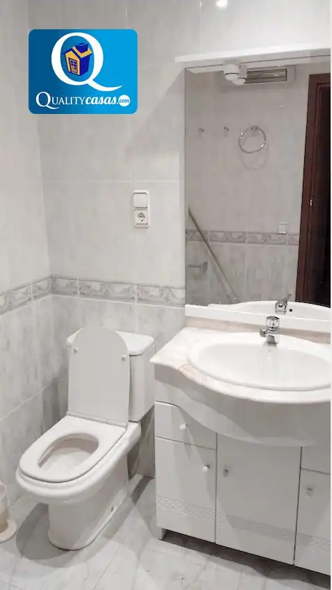 Bany de Apartament en venda en Elche / Elx amb Traster