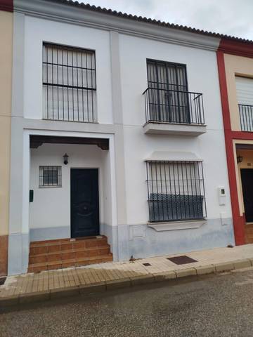 Casa-chalet en Venta en Brenes
