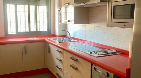 Foto 2 de Piso en venta en Calle Canónigo, Centro - Doña Mercedes, Dos Hermanas